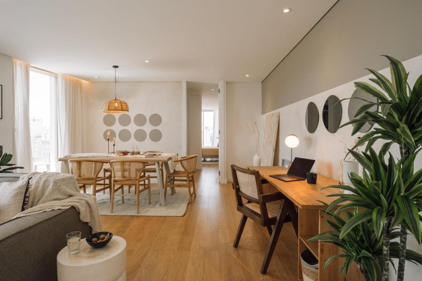 Marzano - 2 Bedrooms And Terrace In Alvalade Lissabon