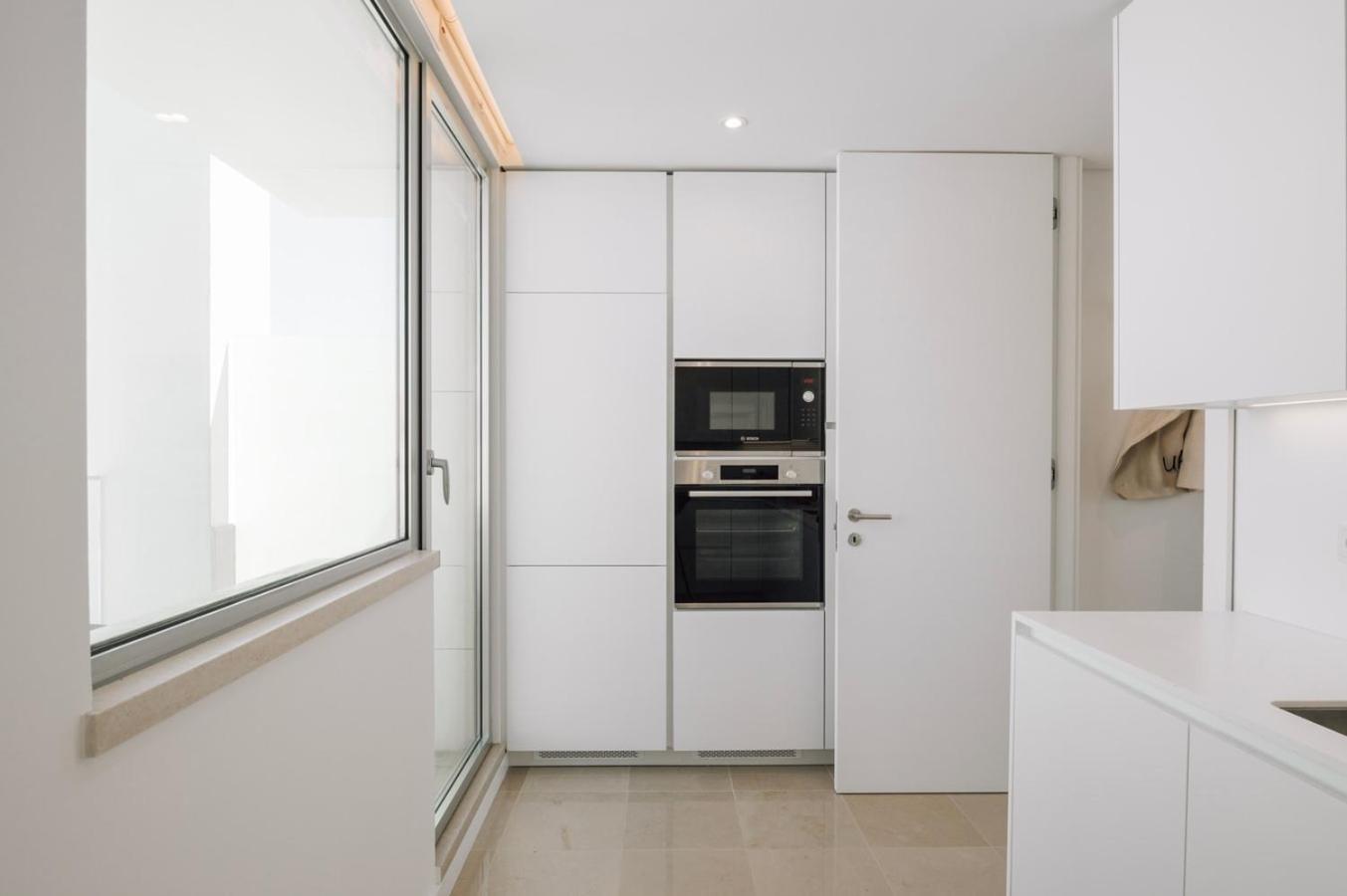 Marzano - 2 Bedrooms And Terrace In Alvalade Apartment